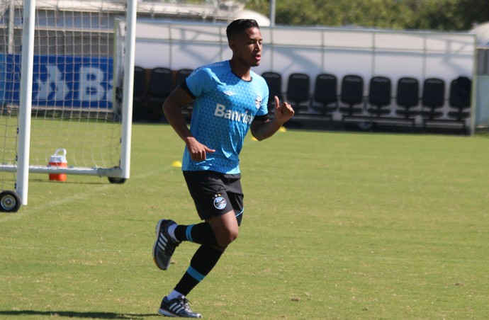 Diretor do Grêmio nega ter dado sinal positivo a Gallo sobre Biteco: Mentira