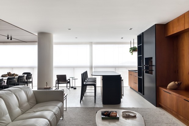  240 m²: apartamento dos anos 1970 ganha décor contemporâneo  (Foto: Eduardo Macarios)