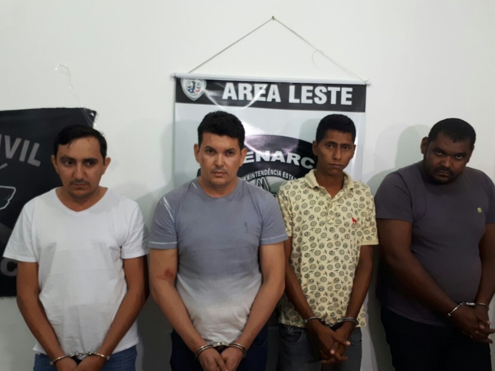 Suspeitos foram presos e autuados em flagrante por tráfico (Foto: G1  Maranhão)