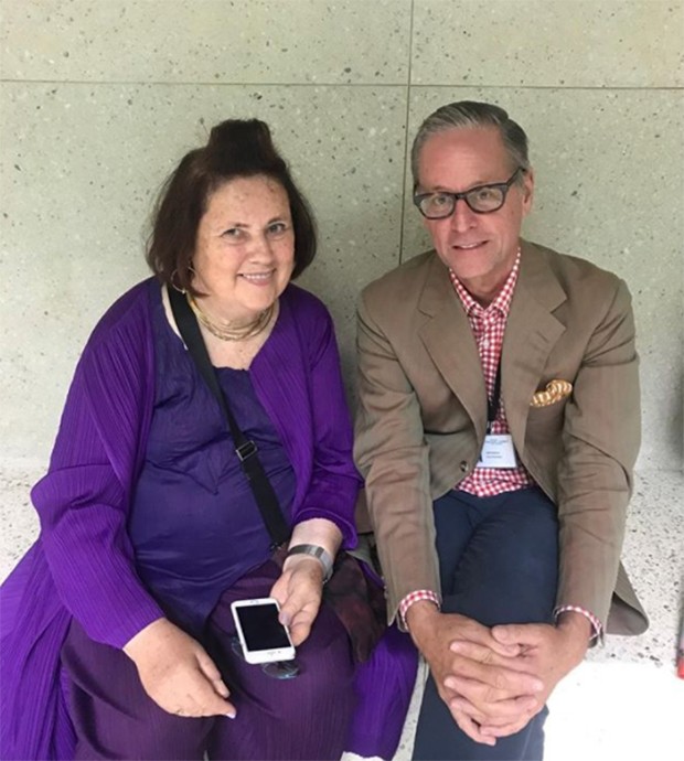 Talking to Madison Cox who has taken over the Marrakech museum after the death of his partner Pierre Berge (Foto: @suzymenkesvogue)