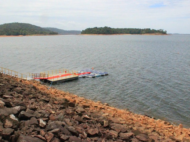 Usina solar flutuante será construída no lago da hidrelétrica de Balbina (Foto: Ive Rylo / G1 AM)