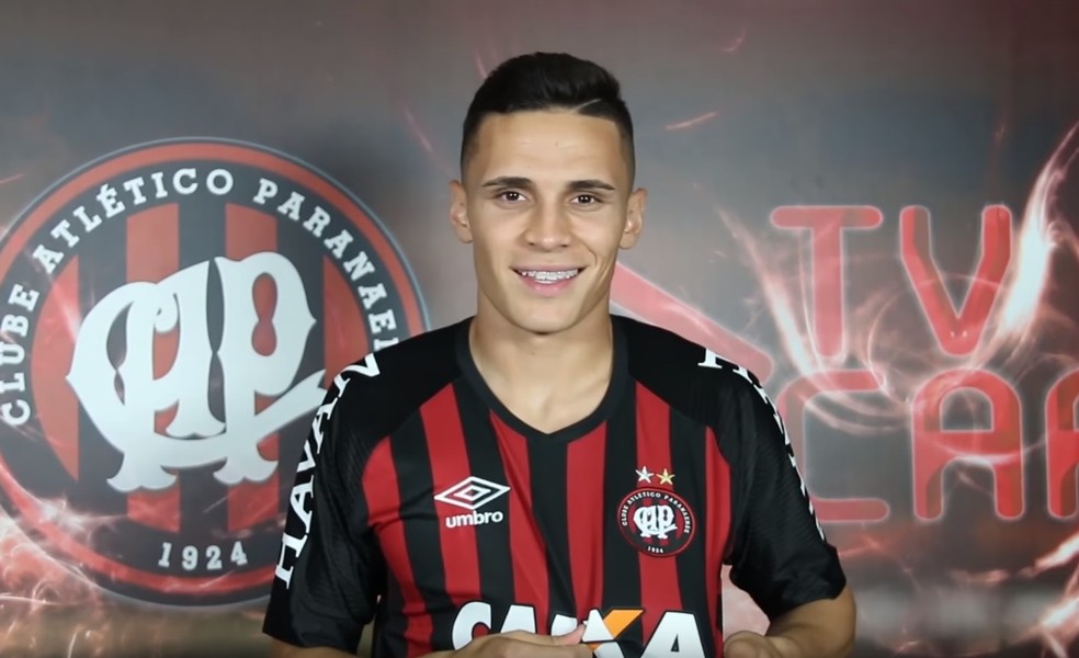 Terceiro Reforco Raphael Veiga Aumenta Concorrencia No Meio Campo Do Atletico Pr Atletico Pr Ge