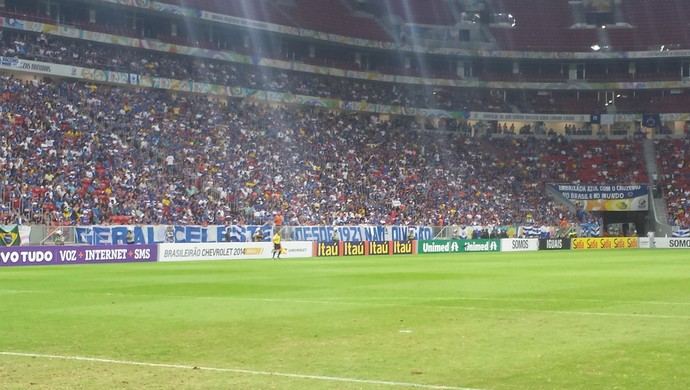 Cruzeiro deseja mandar partida contra o Corinthians no Mané Garrincha
