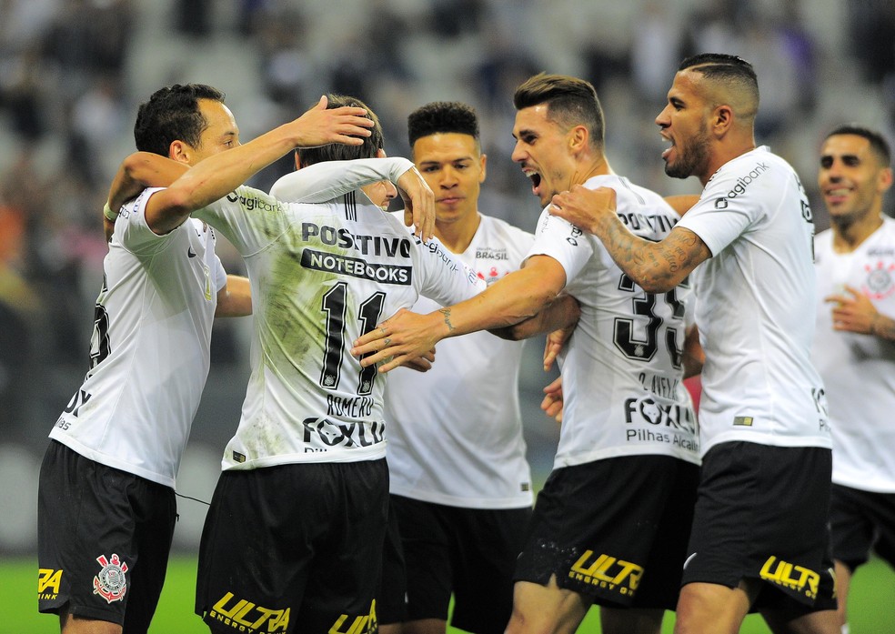 Corinthians venceu o Botafogo e vai embalado para o Majestoso (Foto: Marcos Ribolli)