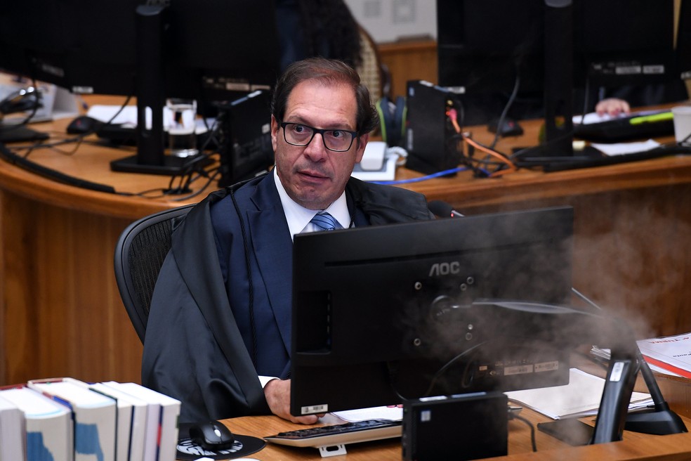 O ministro Luís Felipe Salomão durante sessão de julgamentos do Superior Tribunal de Justiça (STJ) nesta quinta-feira (10) — Foto: Gustavo Lima/STJ