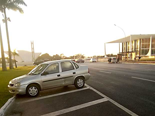 Estacionar o carro em COQUINHOS