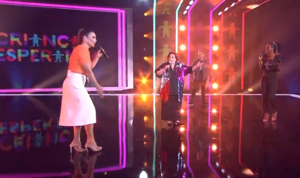 Ivete Sangalo, Déa Lúcia e IZA cantaram em homenagem a Paulo Gustavo — Foto: TV Globo