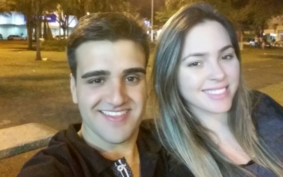  O casal MÃ¡rio Silva de Moura, 26 anos, e Camila Edna Silveira de Oliveira, 28, mortos a tiros em GoiÃ¢nia (Foto: ReproduÃ§Ã£o/TV Anhanguera)