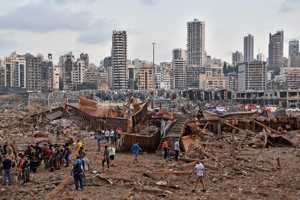 Região da explosão em Beirute, no Líbano — Foto: STR/AFP