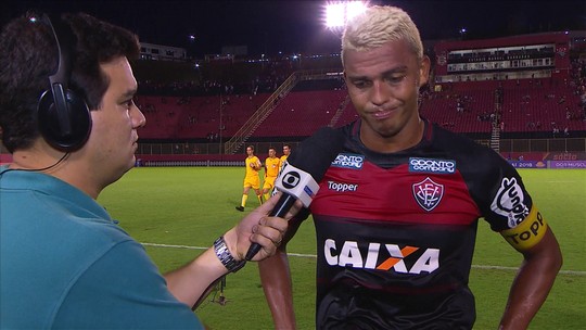 Resultado de imagem para ApÃ³s nova derrota no Brasileiro, VitÃ³ria Ã© provocado pelo Ãbis: "SÃ³ leva lapada"