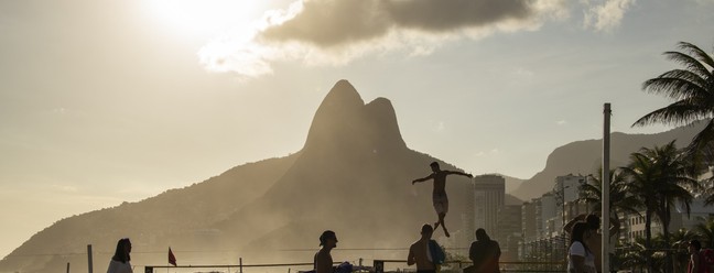 Foto do livro "A orla do Rio", de Pedro Tinoco.  — Foto: Euri Bezerra