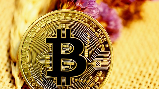 Bitcoin cai com Wall Street e lateralização nos US$ 23 mil continua