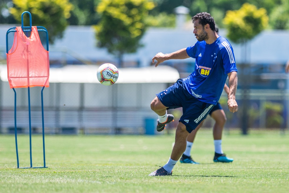 Fred chegou a treinar no Cruzeiro enquanto situação não é resolvida — Foto: Bruno Haddad/Cruzeiro