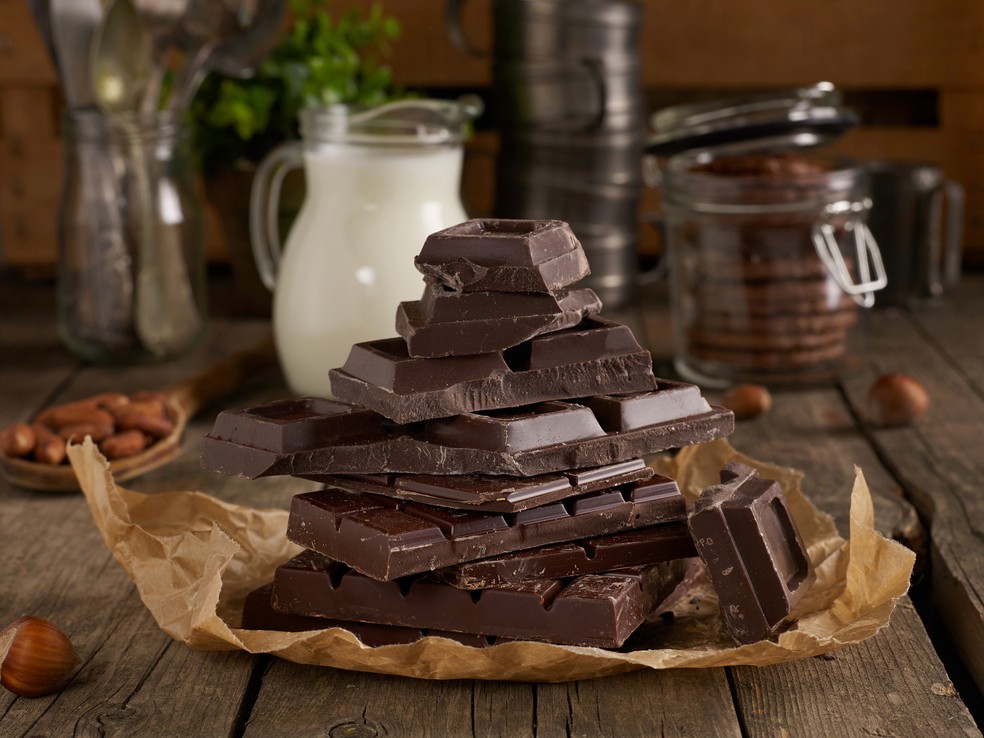 Prefira os chocolates acima de 50% de cacau (Foto: iStock Getty Images)