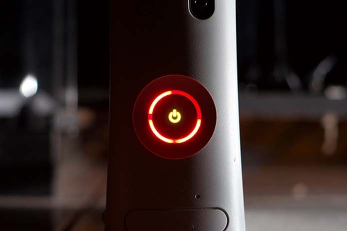 Três luzes vermelhas são o pesadelo dos donos do Xbox 360 (Foto: Reprodução/Cyberspaceandtime)