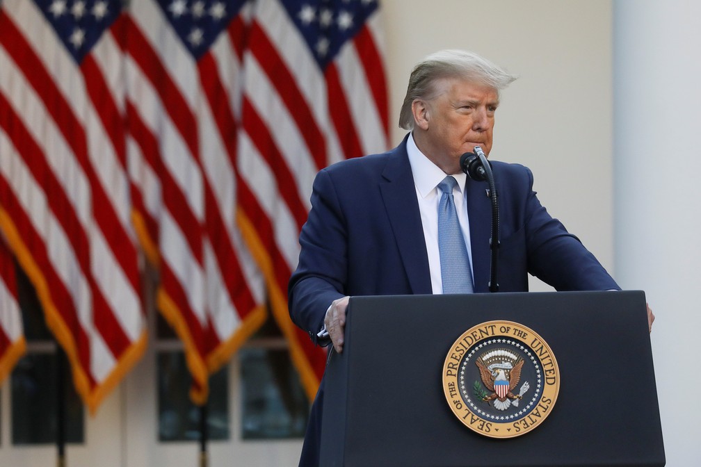 Presidente dos EUA, Donald Trump, durante coletiva de imprensa nesta quarta-feira (15)  — Foto: Leah Millis/Reuters