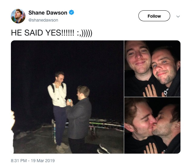 Uma das fotos compartilhadas por Shane Dawson e Ryland Adams em seguida ao pedido de casamento  (Foto: Twitter)