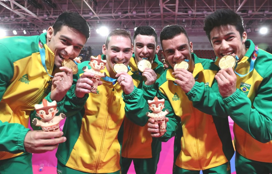 Brasil supera Estados Unidos e fatura o ouro por equipes na ginÃ¡stica masculina do Pan