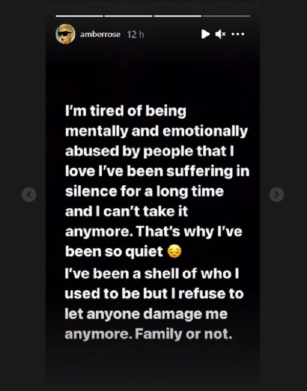Um dos posts de Amber Rose desabafando com o anúncio do término de seu namoro com o rapper Alexander AE Edwards (Foto: Instagram)