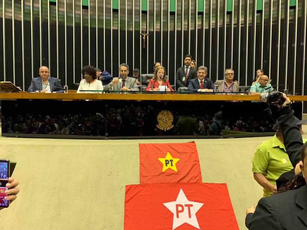 Sessão na Câmara comemora os 40 anos do PT — Foto: Luiz Felipe Barbiéri/G1