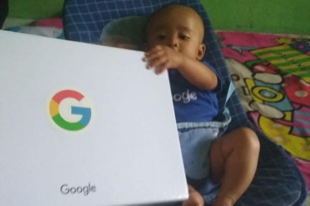 Bebê Google recebeu presentes da empresa de mesmo nome (Foto: Reprodução)