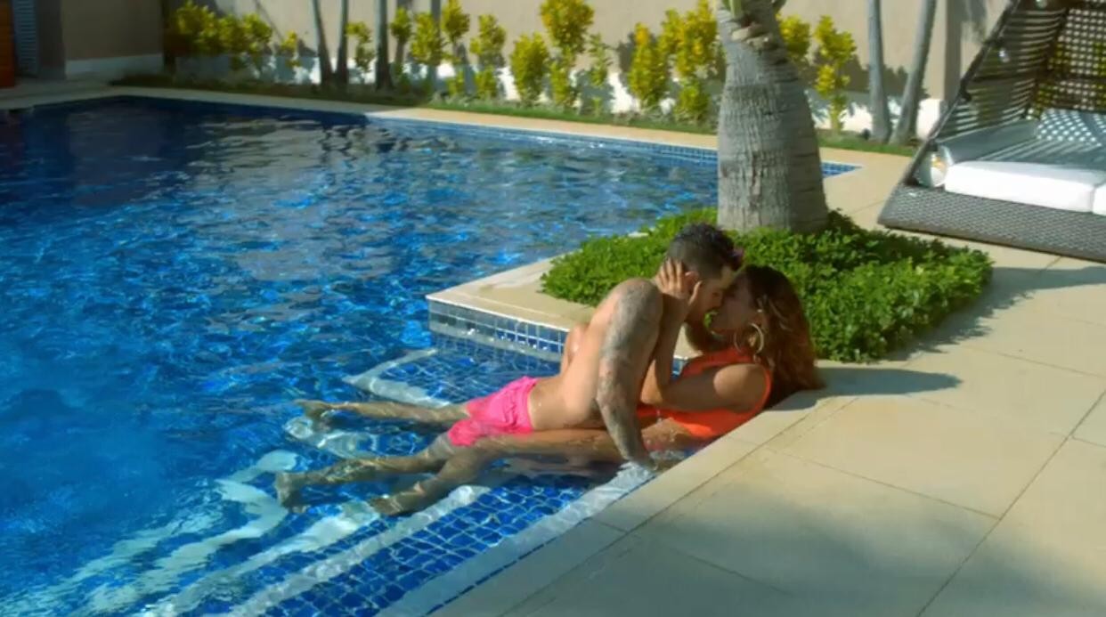Anitta conta com a participação do namorado no clipe de 'Tócame' (Foto: Divulgação)