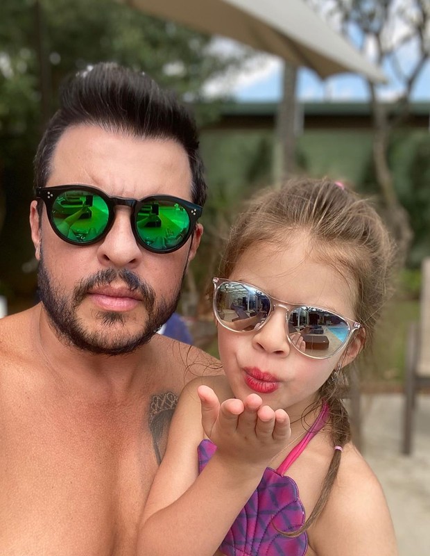 Ceará com a filha Valentina (Foto: Reprodução/Instagram)