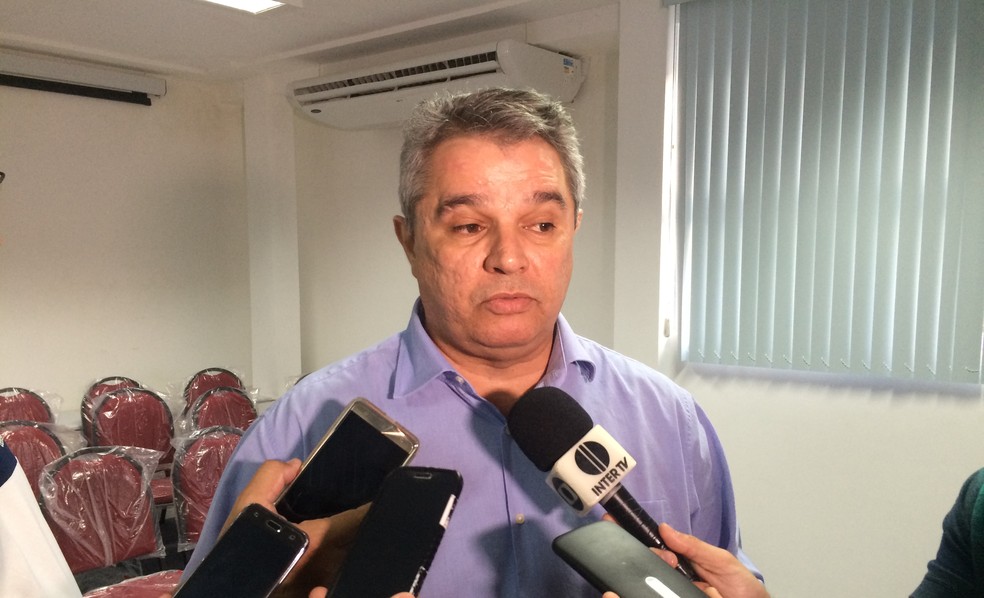 Felipe Augusto deixa jogadores à vontade para decidir o que fazer após fim da greve (Foto: Hugo Monte/GloboEsporte.com)