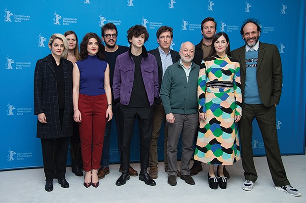 BERLIN, GERMANY - FEBRUARY 13: Victoire du Bois, guest, Esther Garrel, producer Rodrigo Teixeira, Timothee Chalamet, producer Peter Spears, writer Andre Aciman, actors Armie Hammer, Amira Casar and director Luca Guadagnino attend the 'Call Me by Your Name (Foto: Corbis via Getty Images)