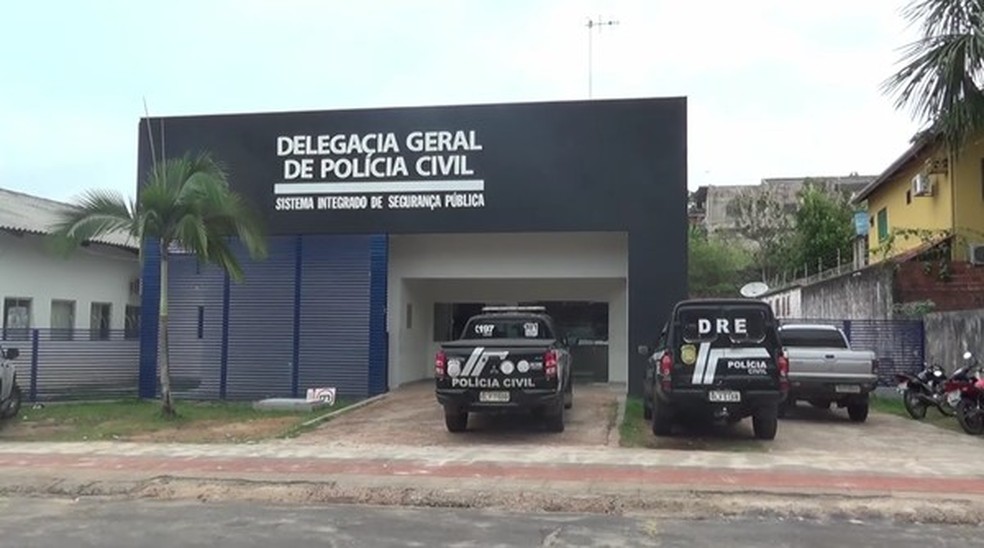 Polícia Civil de Cruzeiro do Sul continua com as investigações— Foto: Reprodução/Rede Amazônica Acre 