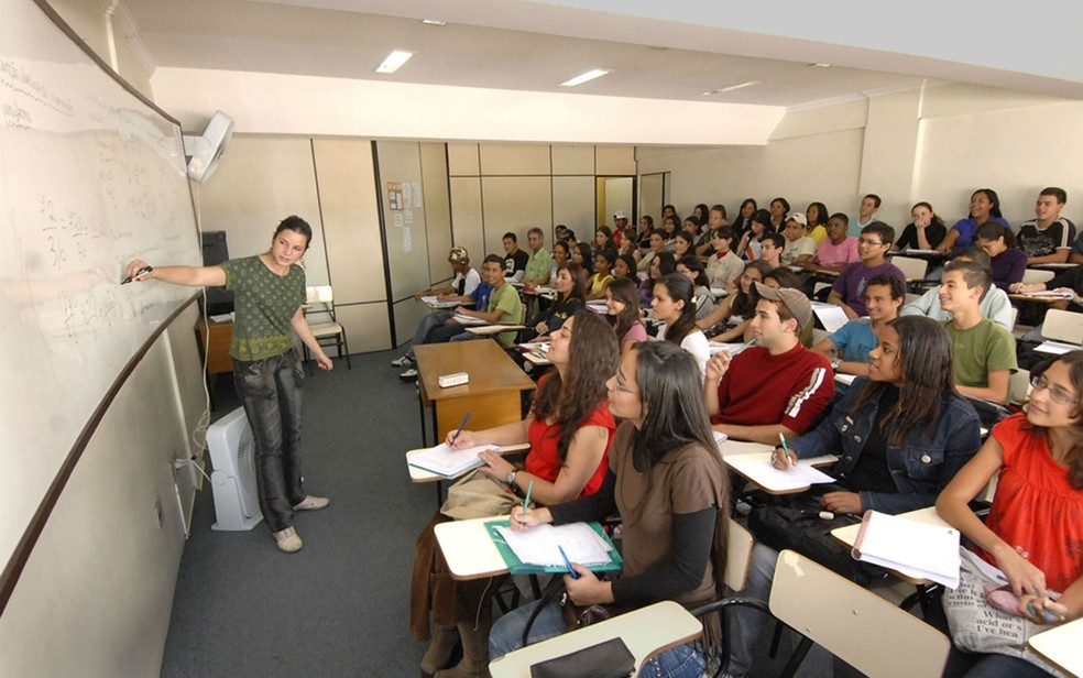 Curso prepara alunos da rede pública de Divinópolis para as provas do Enem (Foto: Prefeitura de Juiz de Fora/Divulgação)