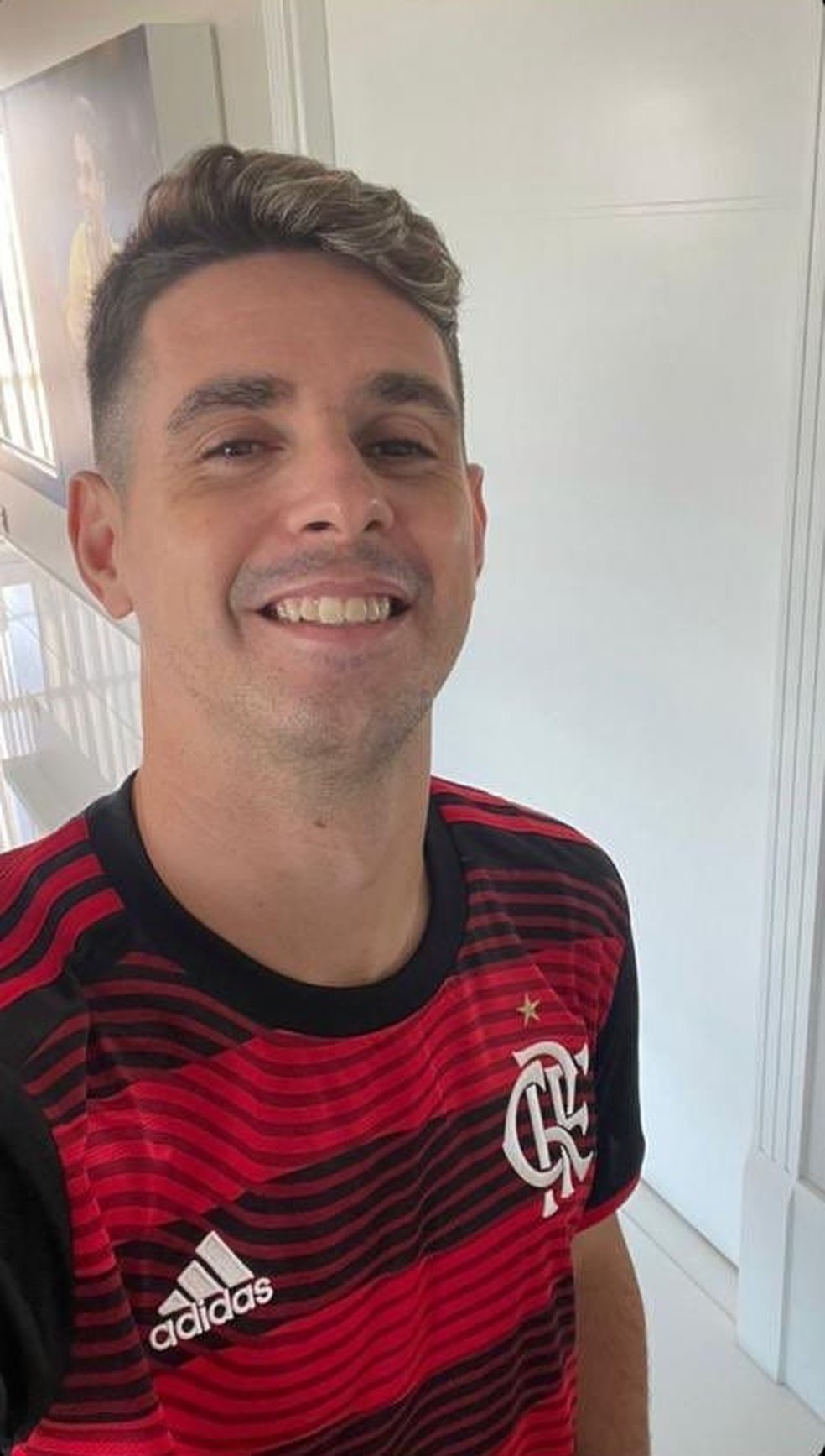Alvo do Flamengo, Oscar revela que pode treinar em clube do Brasil