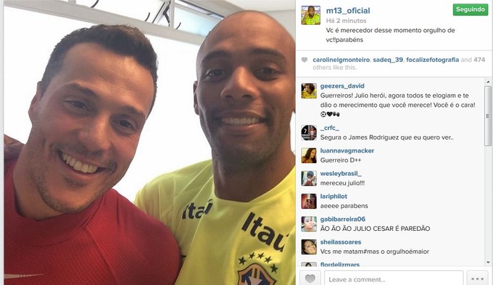 Maicon homenageia Julio César após atuação do goleiro contra o Chile (Foto: Reprodução/Instagram)
