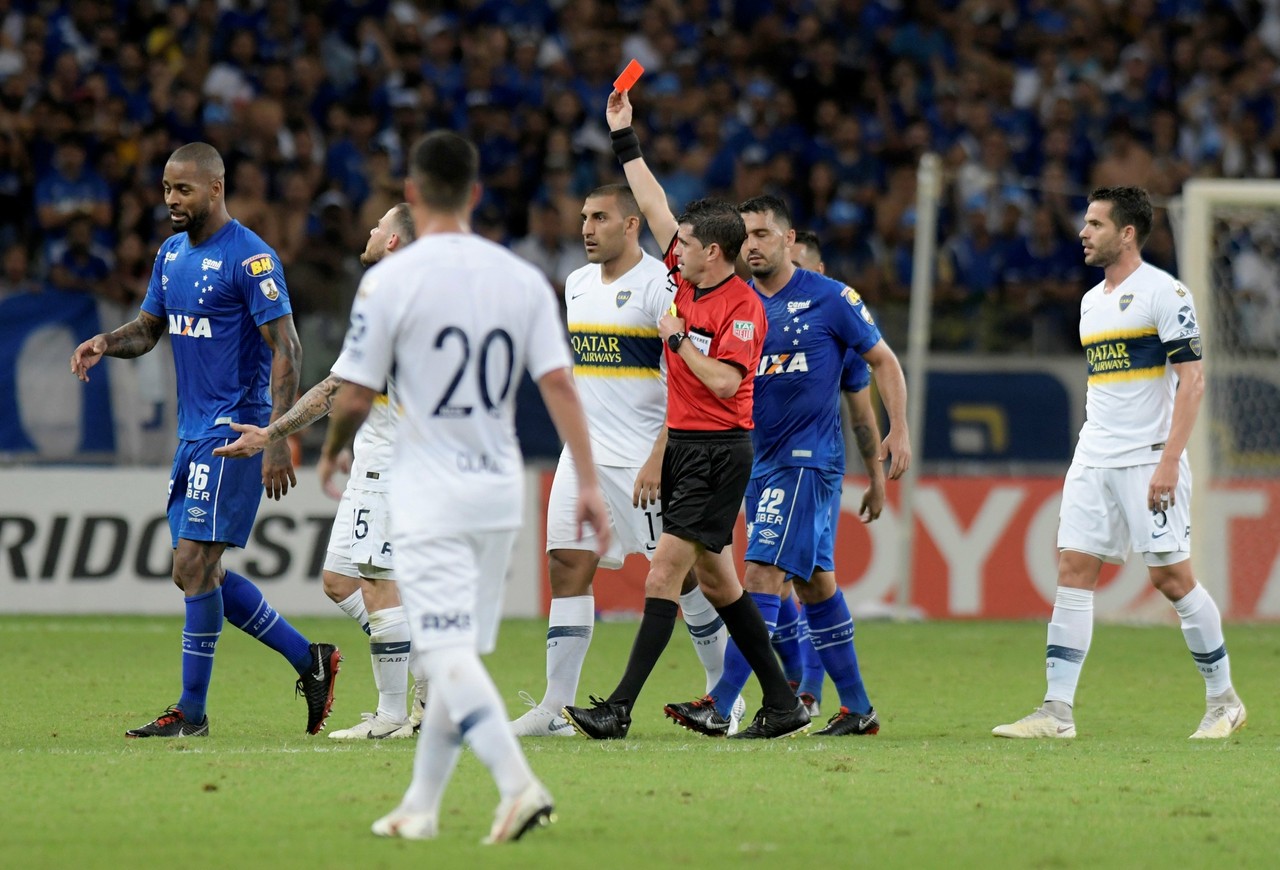 Dedé fala sobre arbitragem e vê influência política em duelos do Cruzeiro com o Boca