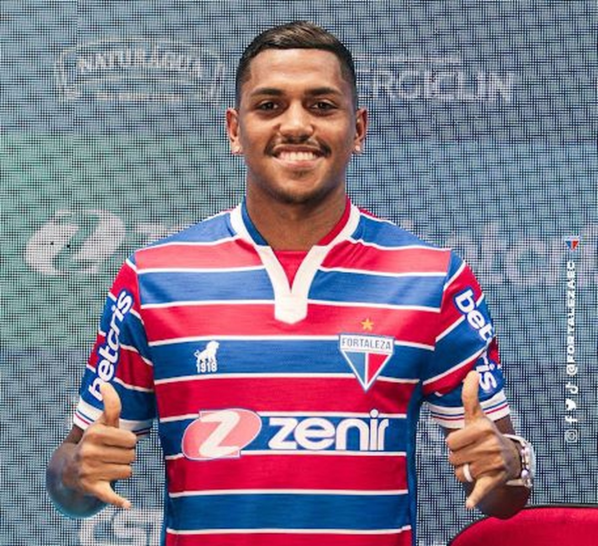 Pedro Rocha avalia momento do Fortaleza e pede 