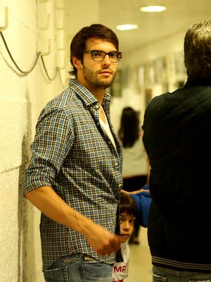 Com o filho, Kaká vai ao Morumbi para apoiar o Tricolor contra o Criciúma