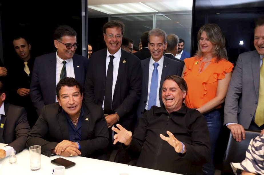 O ex-presidente Jair Bolsonaro em reunião no PL após retornar ao Brasil