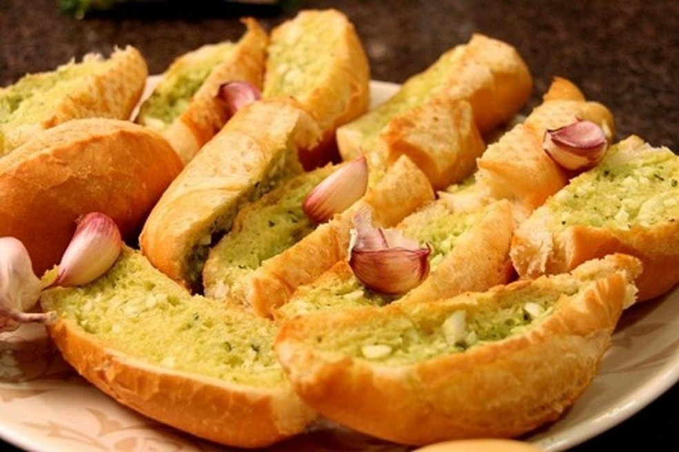 Ao Preparar Um Lanche Foram Usados Pão Frances Maionese Pao De Alho Para Churrasco Com Pao Frances Amanhecido Receitas