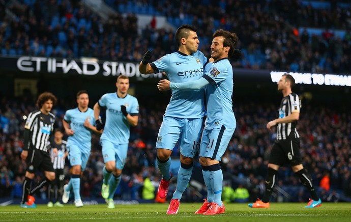 Sergio Aguero e David Silva, gol Manchester City (Foto: Getty Images)
