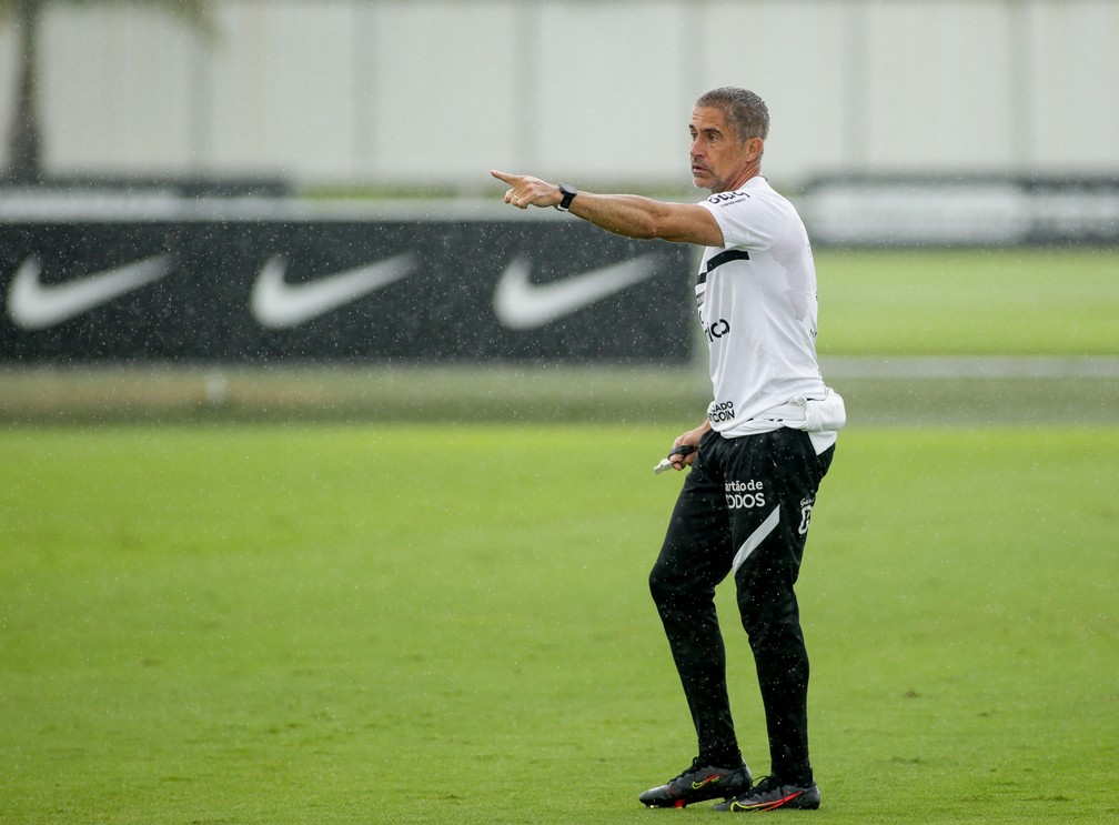 Corinthians estreia fora de casa para tentar superar pedra no sapato da reta final de 2021