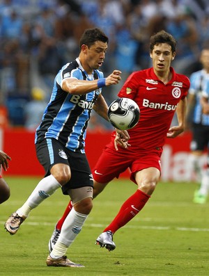 Chuva e Gre-Nal extenuante podem afetar o Grêmio, diz comentarista