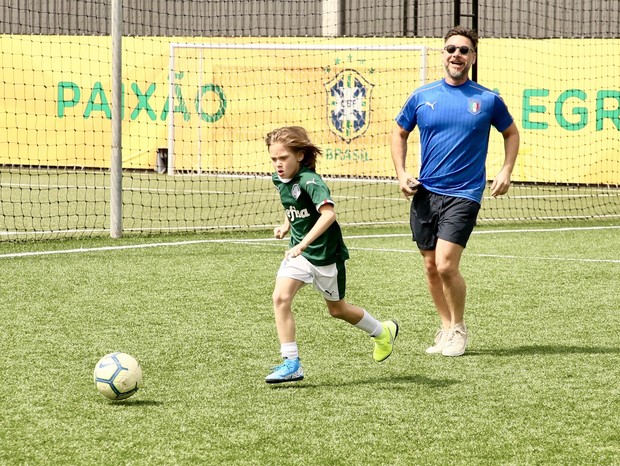 Vittorio e o pai, Alexandre Iódice (Foto: Manuela Scarpa/Brazil News)