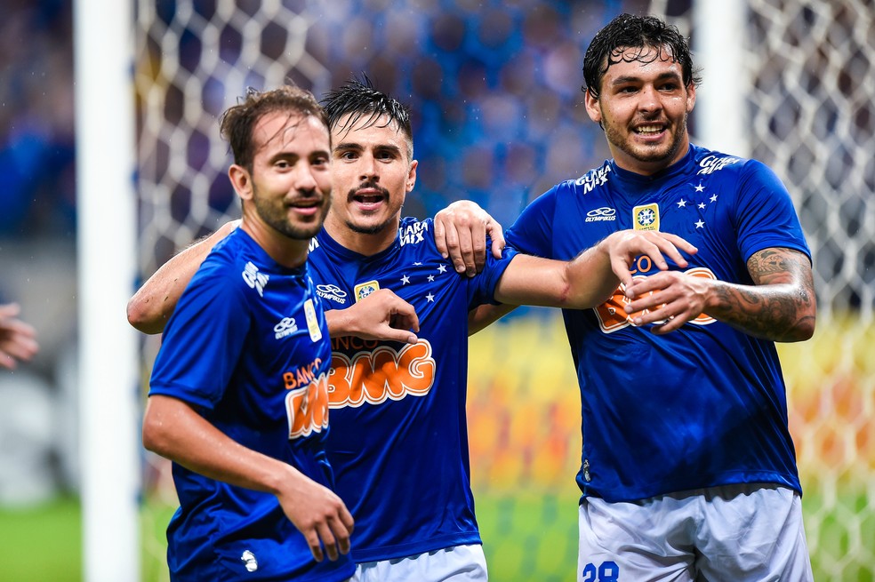 Éverton Ribeiro jogou demais no Cruzeiro (Foto: Getty Images)
