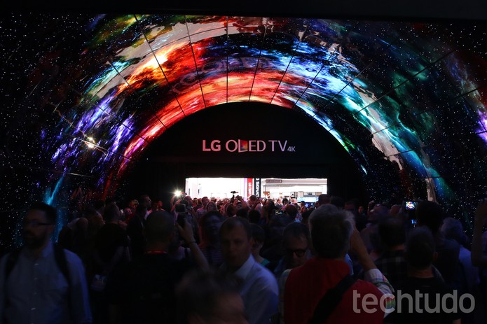Túnel LG TV OLED (Foto: Fabrício Vitorino/TechTudo)