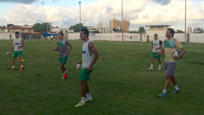 Alecrim - treino jogadores Athirson Mazzoli (Foto: Luiz Henrique/GloboEsporte.com)
