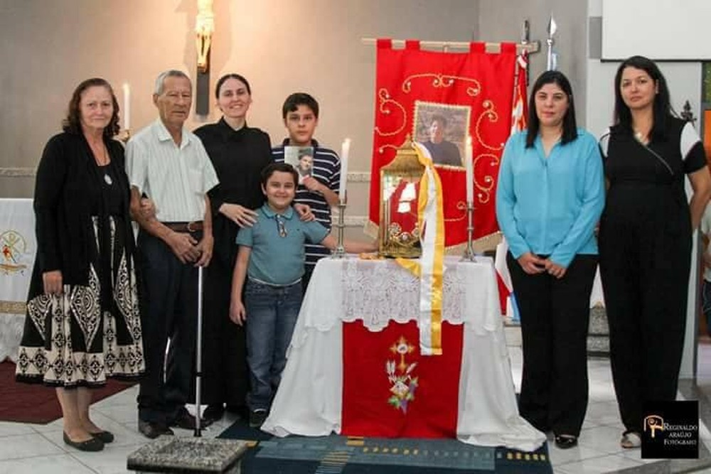 Igreja Católica beatifica o jovem Carlo Acutis, conhecido como 'padroeiro da internet'