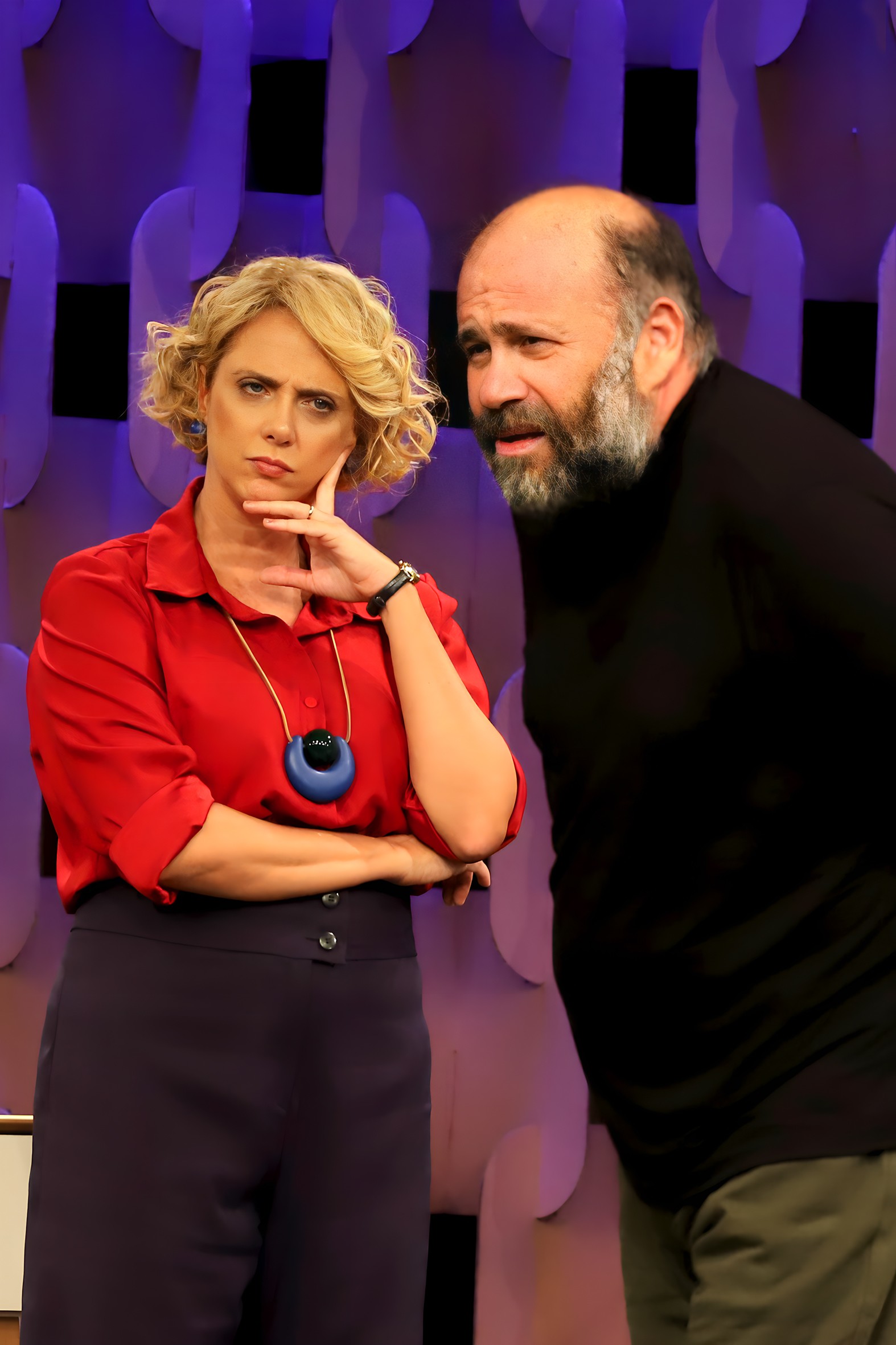 Otávio Muller e Letícia Isnard na peça "O caso" — Foto: Guga Melgar/Divulgação
