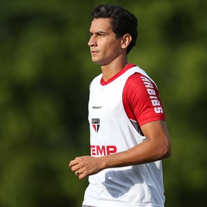 Mais assíduo nos jogos, Ganso festeja fim das lesões e enaltece evolução