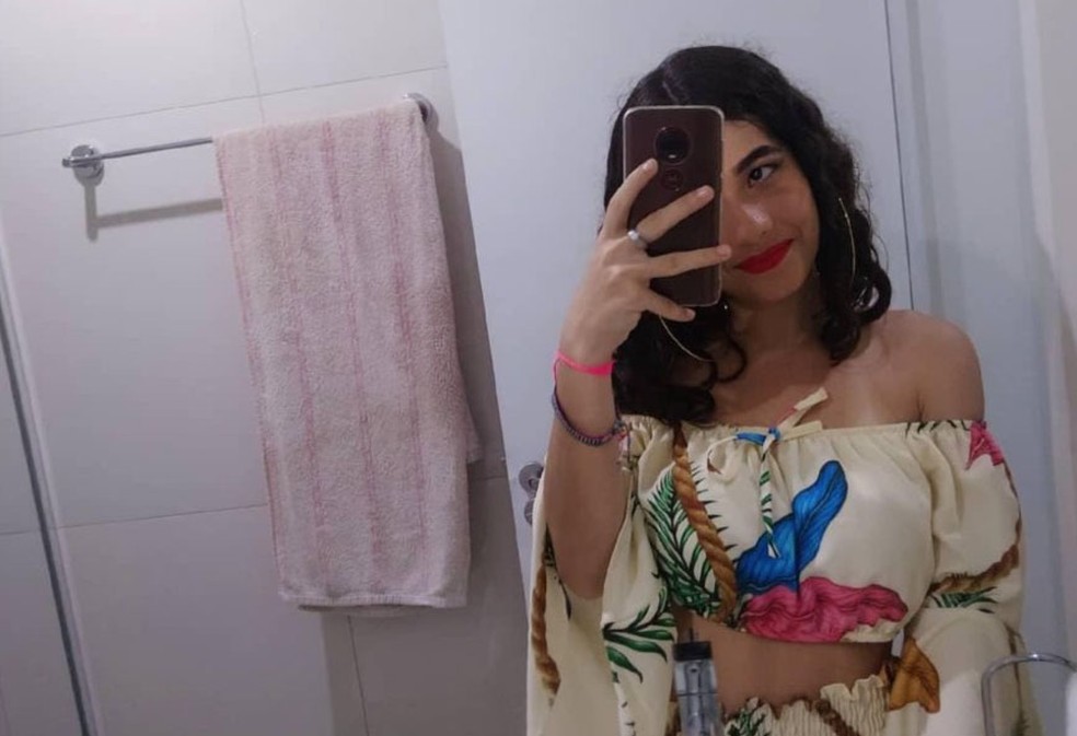 Jovem morre após ser baleada dentro de carro com os pais em Salvador — Foto: Reprodução/Redes Sociais