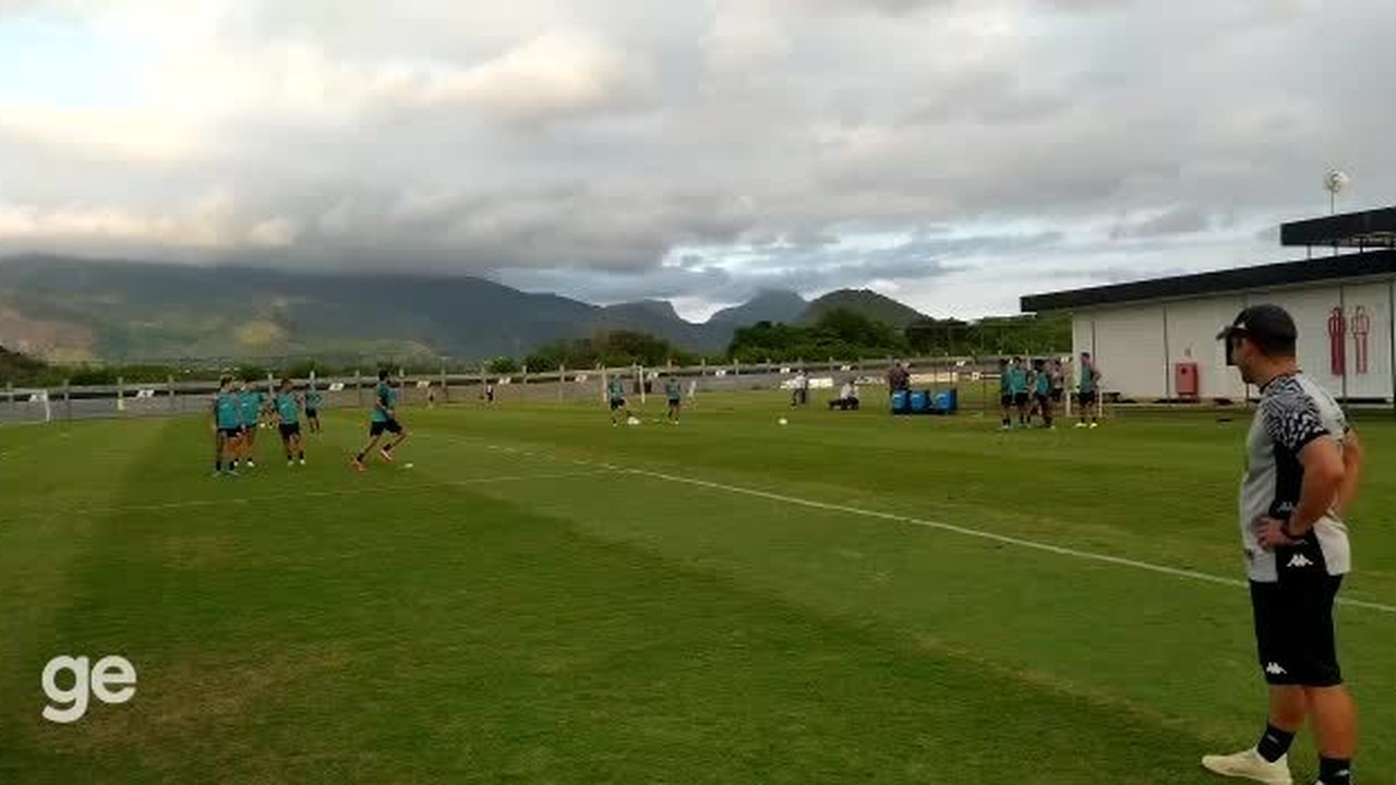 Zé Ricardo intensifica treinos e cobra criação e marcação sob pressão do sistema ofensivo